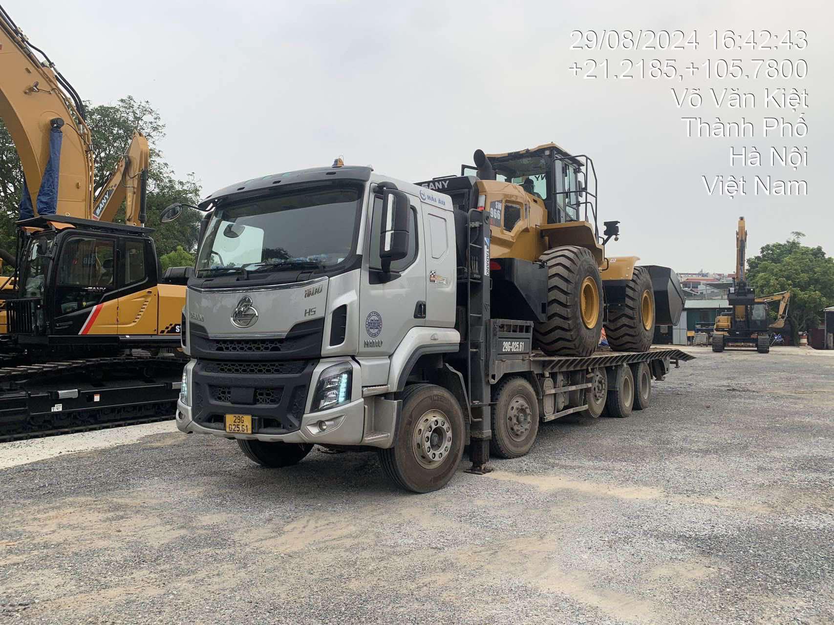 10 phụ tùng sửa chữa máy xúc nên có sẵn trong kho năm 2025
