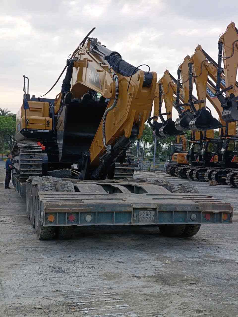 máy xúc sy500h