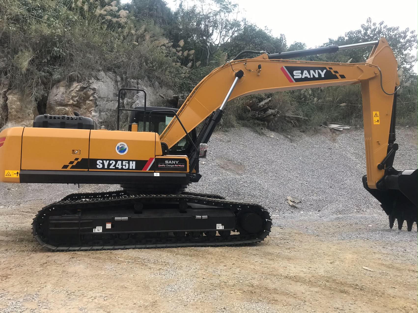 máy xúc sany