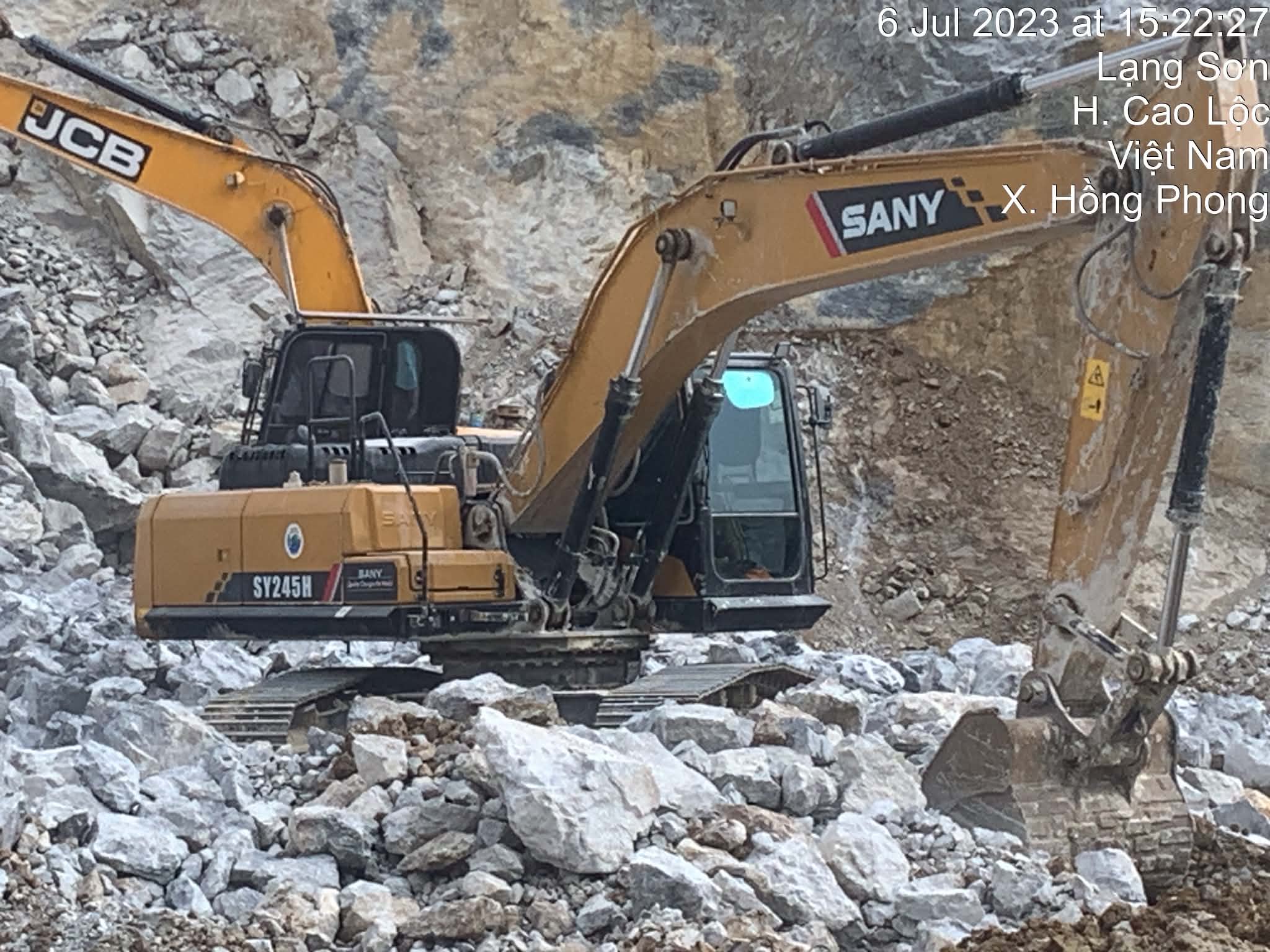 máy xúc sany