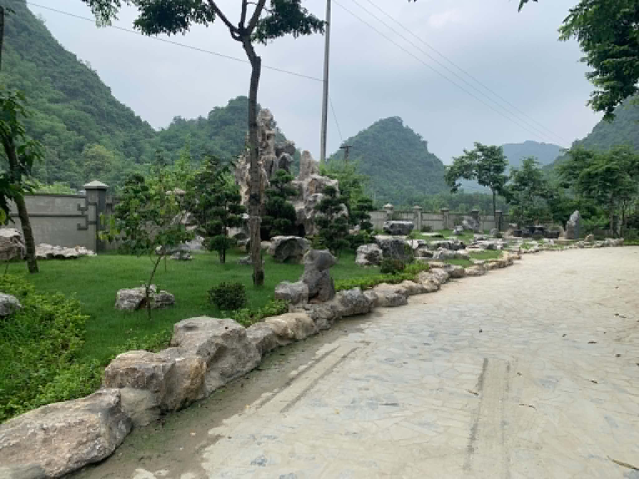 mỏ đá