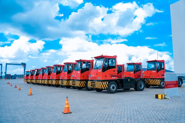 máy kéo điện SM4256