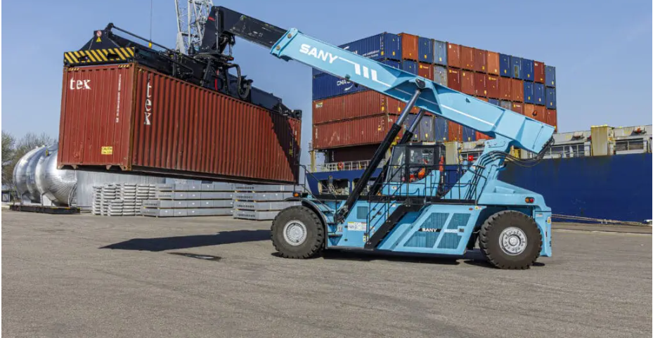 Xe nâng container điện cho Steinweg Rotterdam: giảm phát thải, giữ nguyên công suất