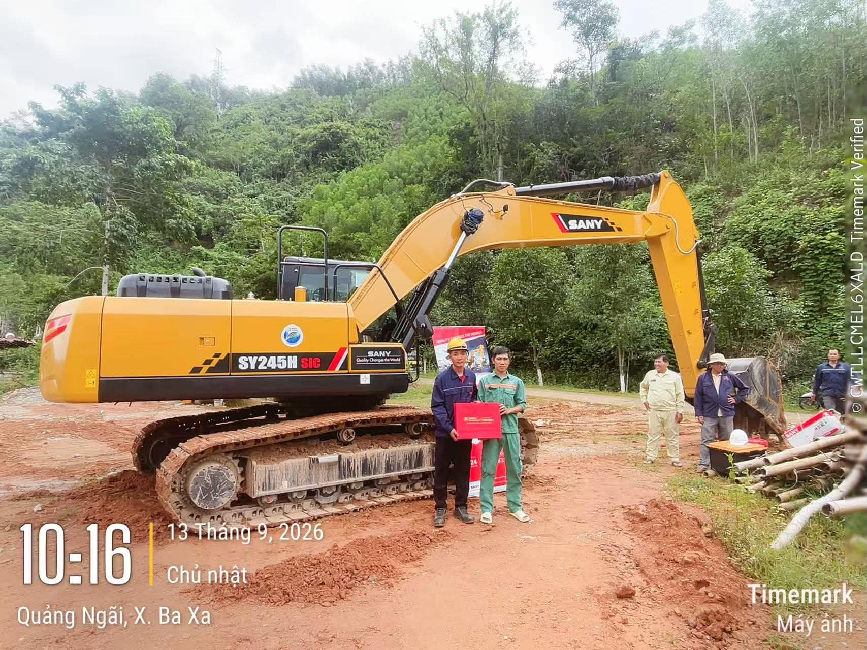 máy xúc sany