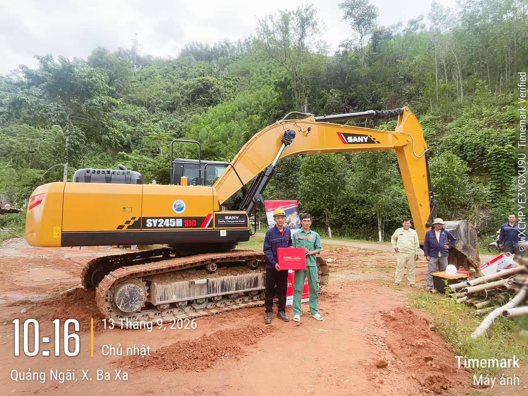Thiên Tân Group Quảng Ngãi chọn máy xúc SANY SY245H