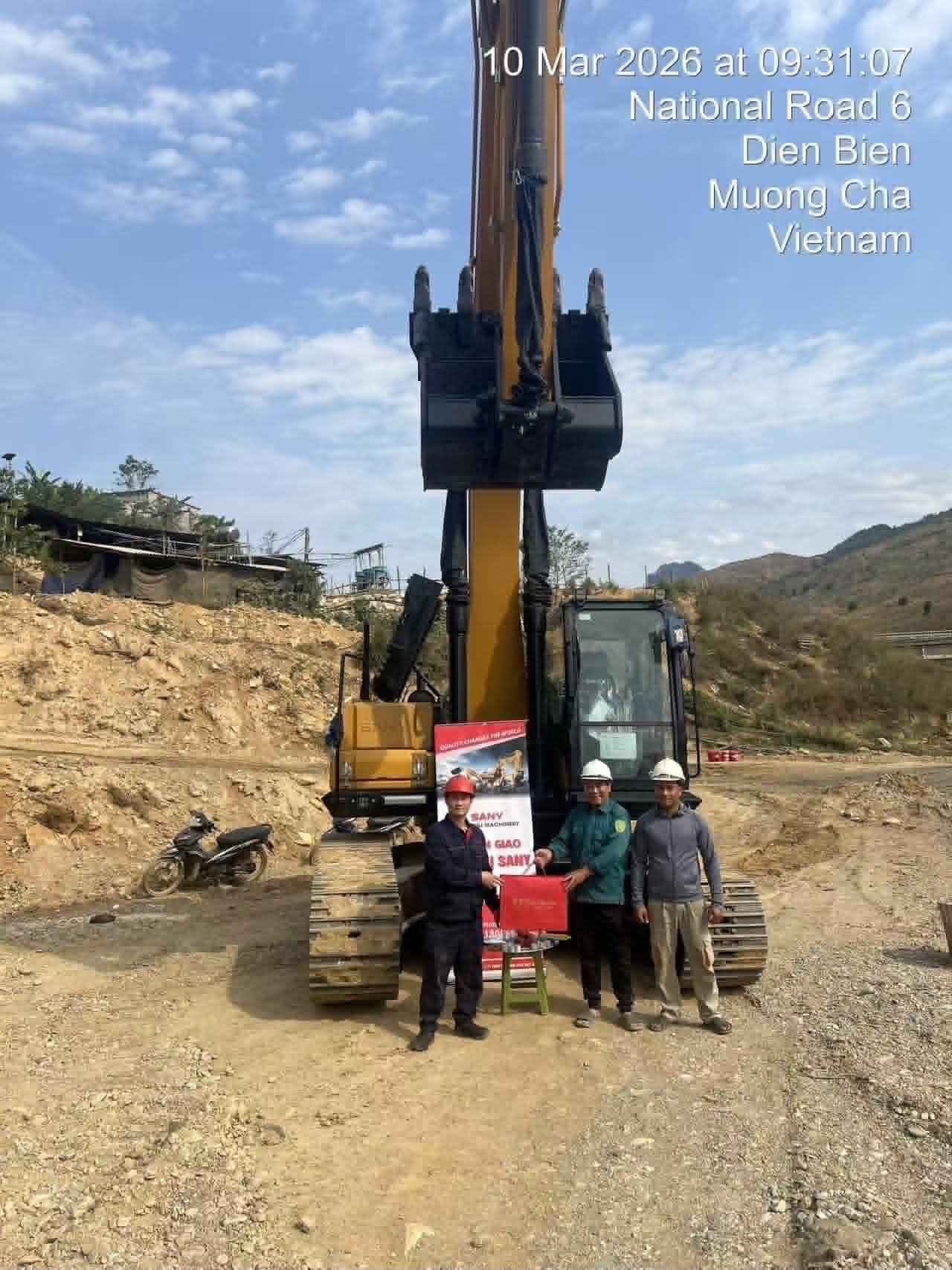 máy xúc sany