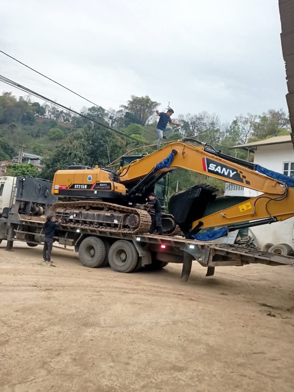 máy xúc sany