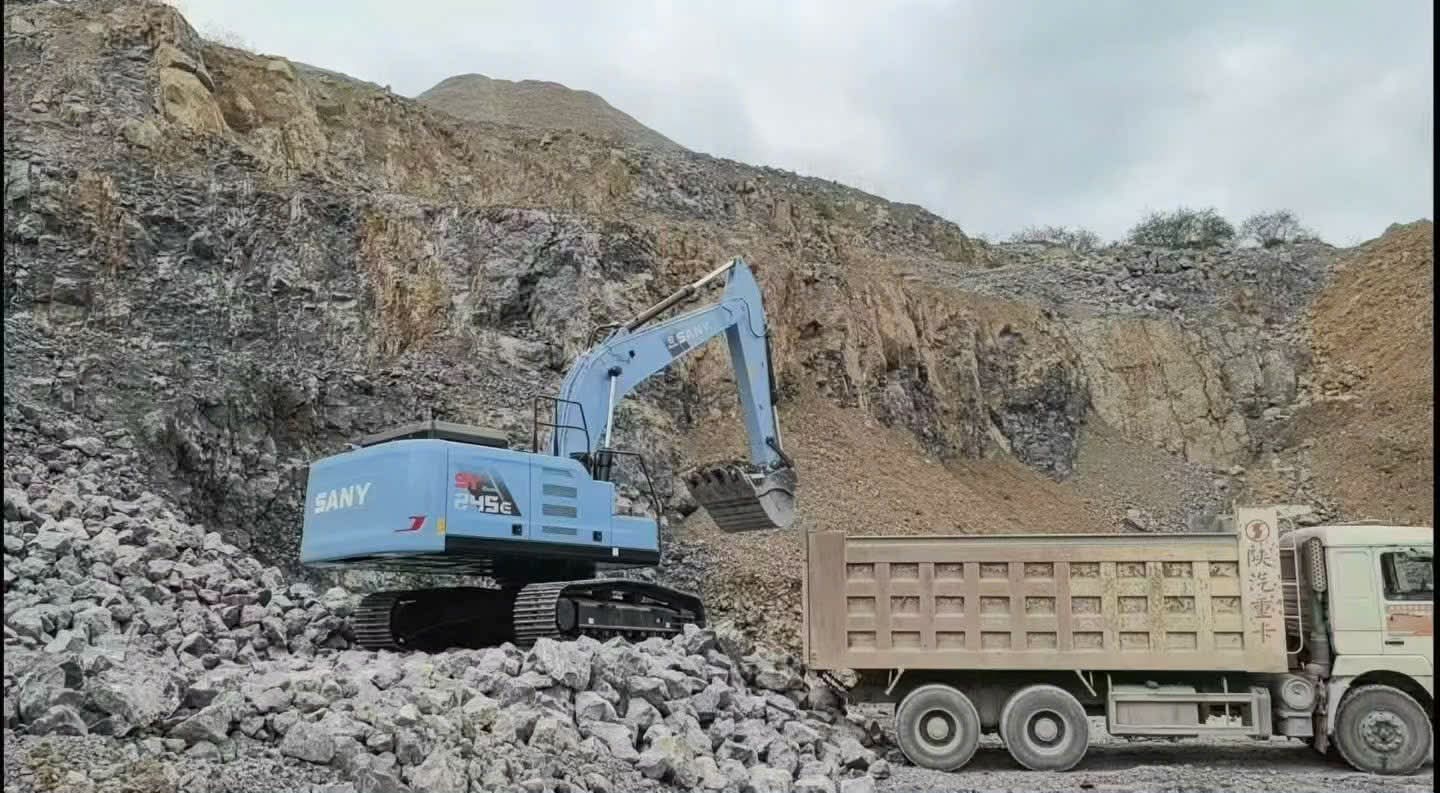 Video giới thiệu máy xúc điện SANY SY215E
