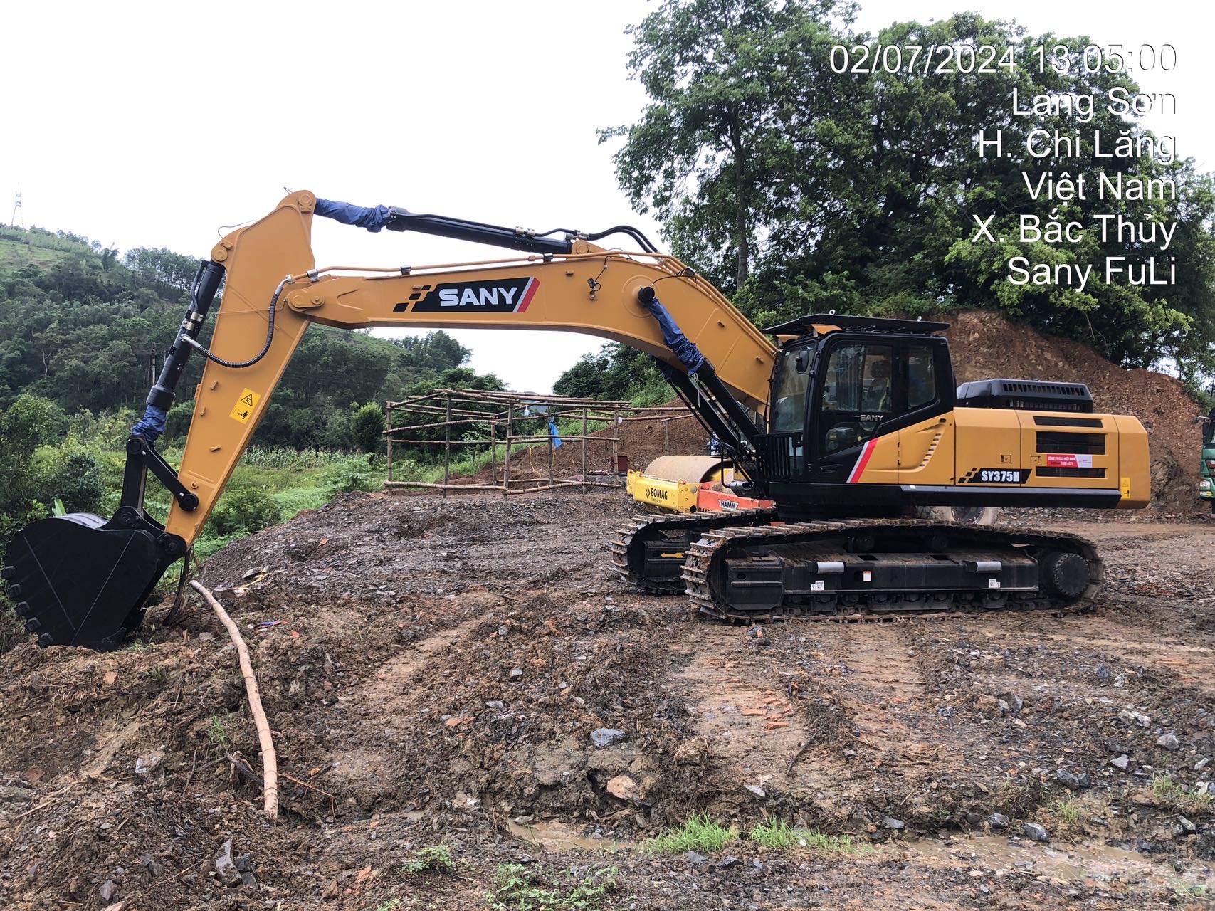 máy xúc sany