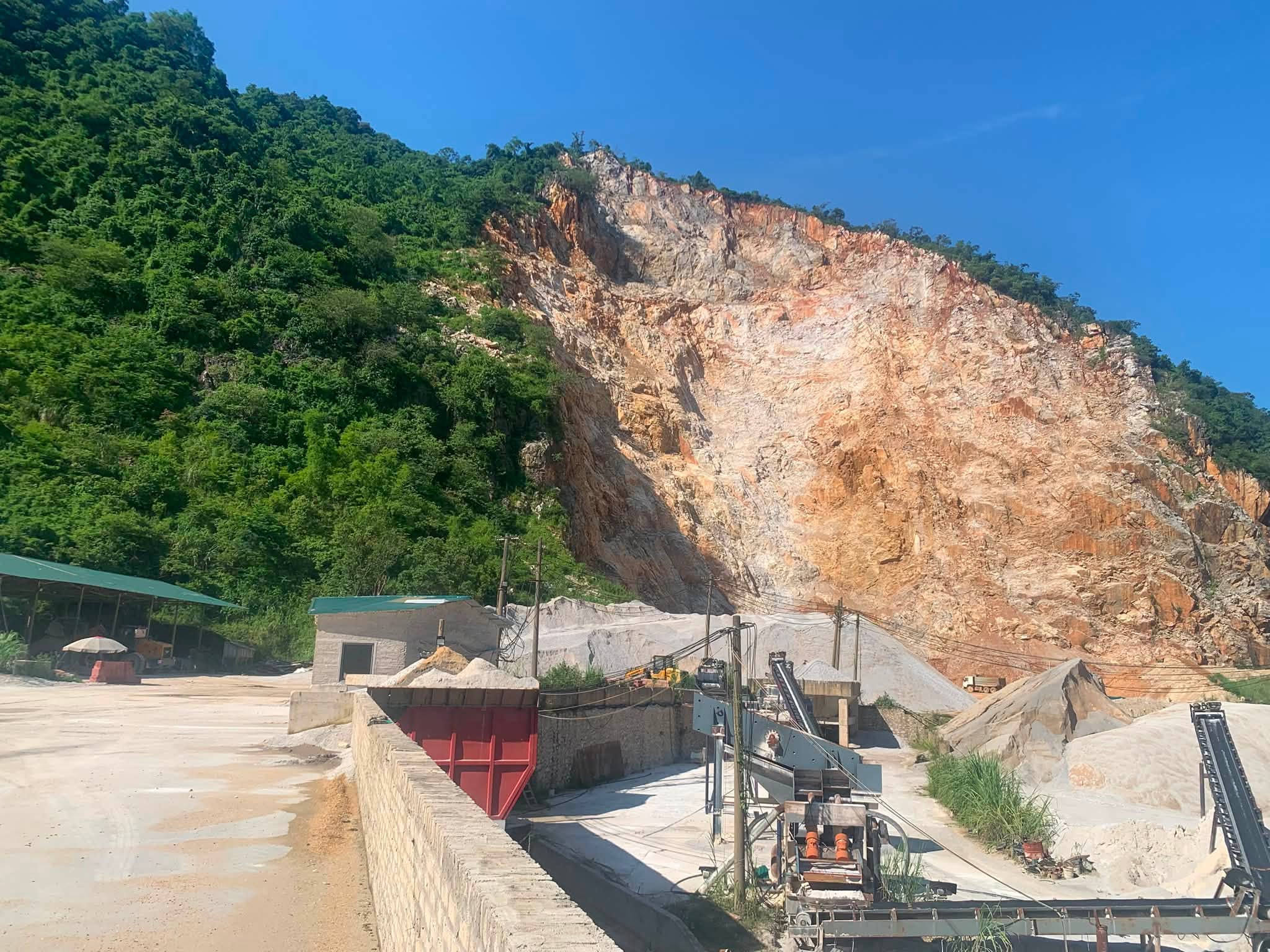 mỏ đá mai châu