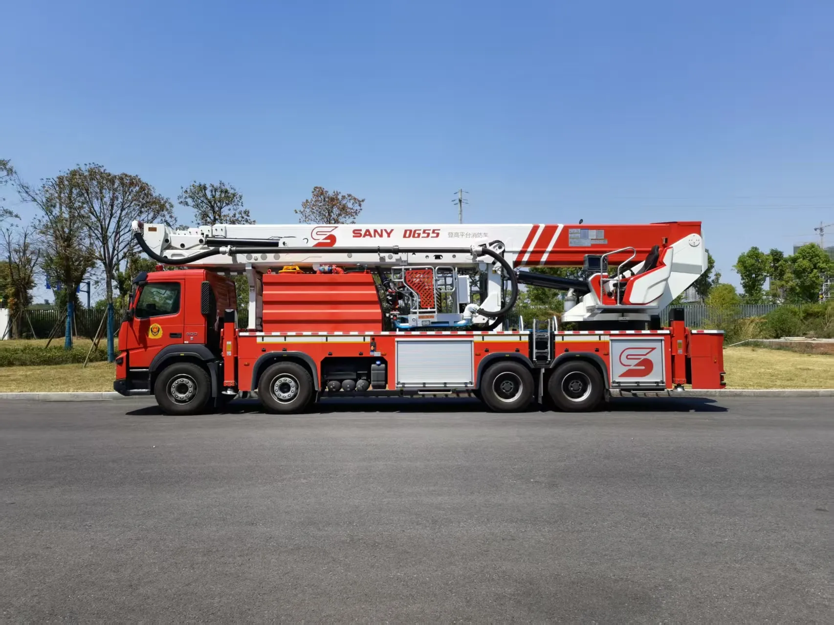 DG55 with Tank | Xe cứu hỏa thang nâng SANY 55m có bồn chứa DG55(with tank)