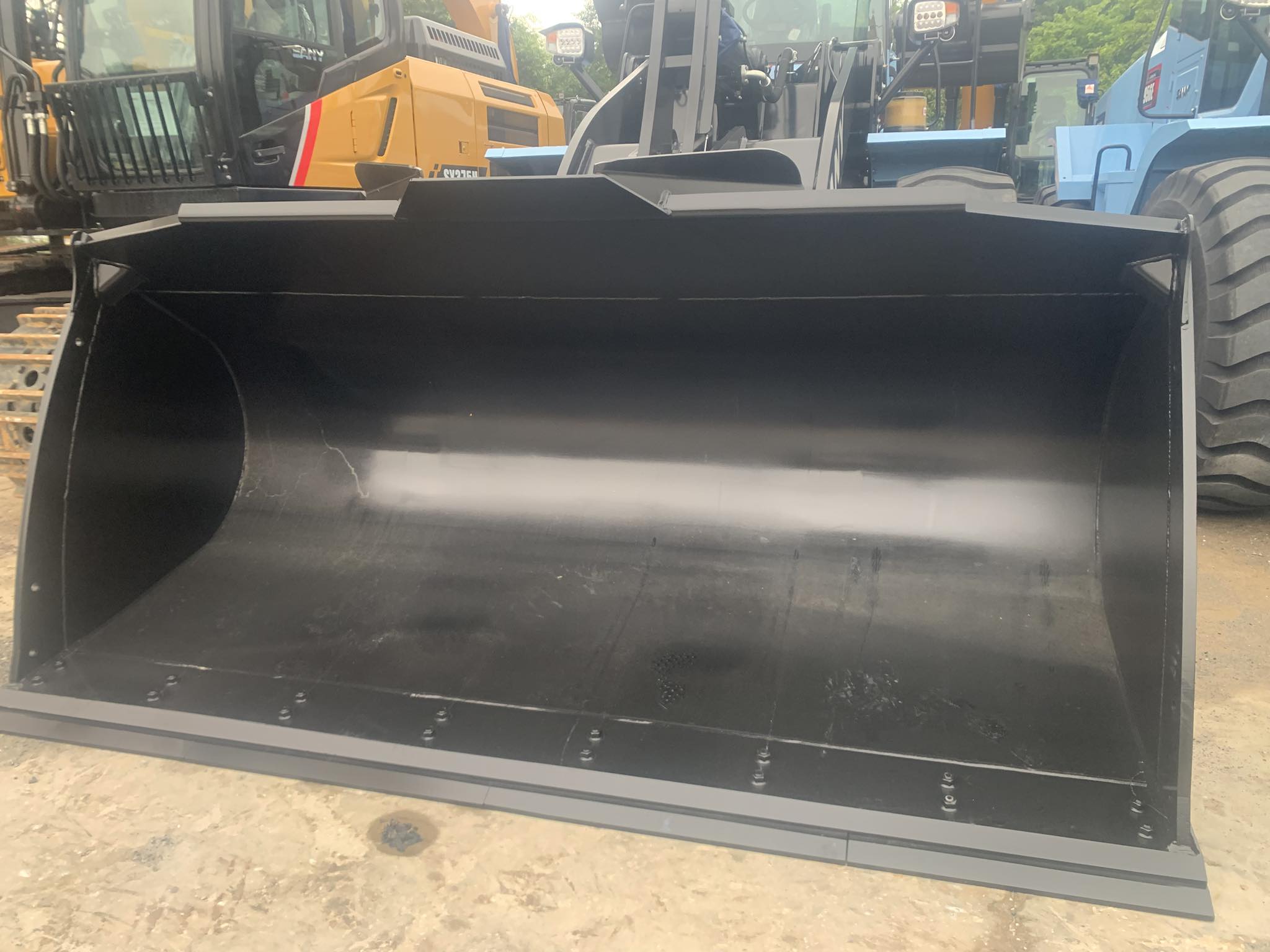 Giới thiệu máy xúc lật điện SANY SW950E tại Vân Nam Trung quốc - video