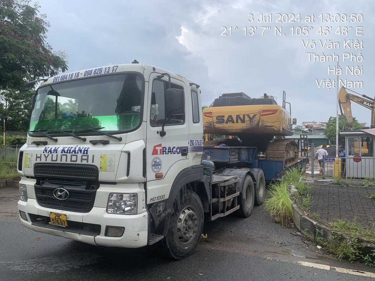 máy xúc sy305h giao khách hàng