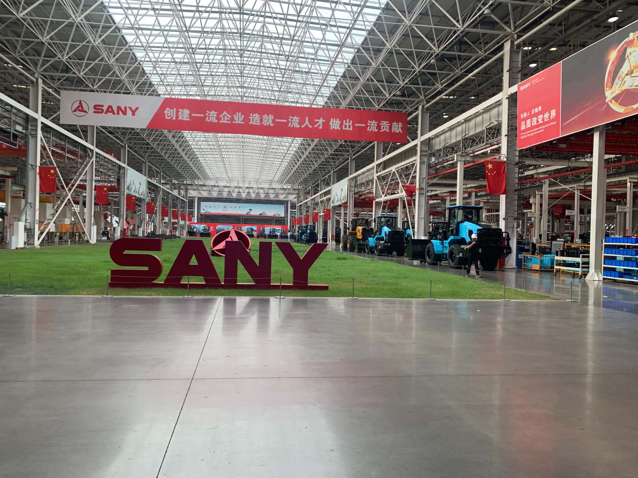 nhà máy xúc lật sany