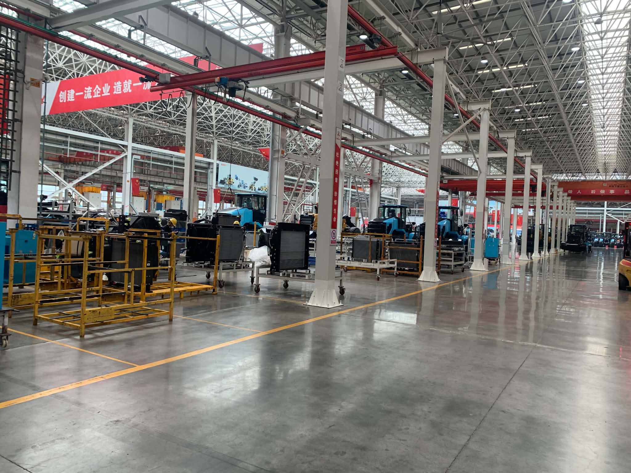 xúc lật sany