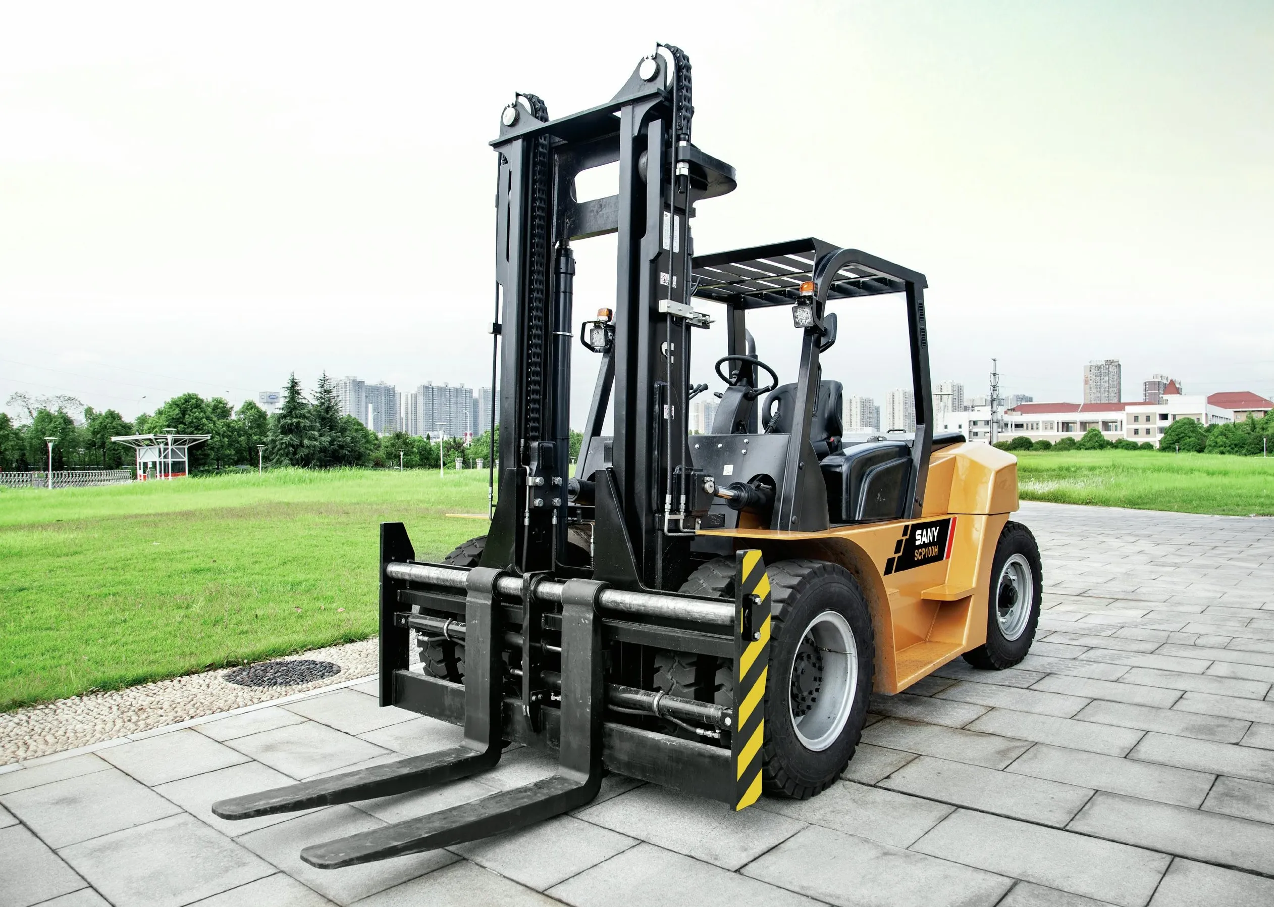 Xe nâng điện Forklift truck tải trọng 10 tấn SCPE100