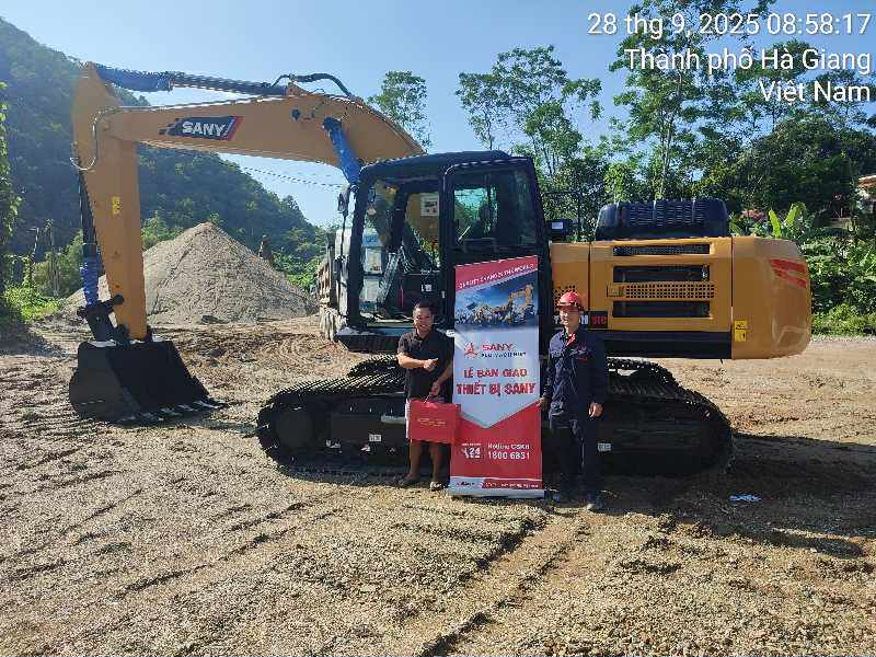 Bàn giao máy xúc SY245H tại Hà giang ngày 28.9.2025
