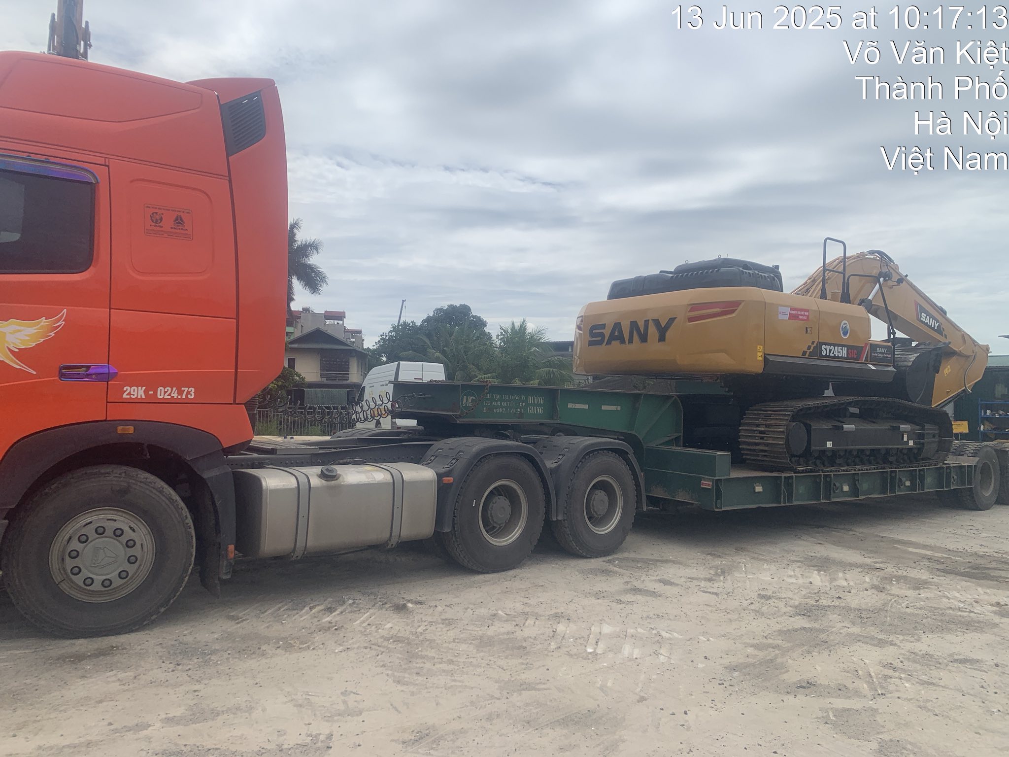 máy xúc sany sy245h