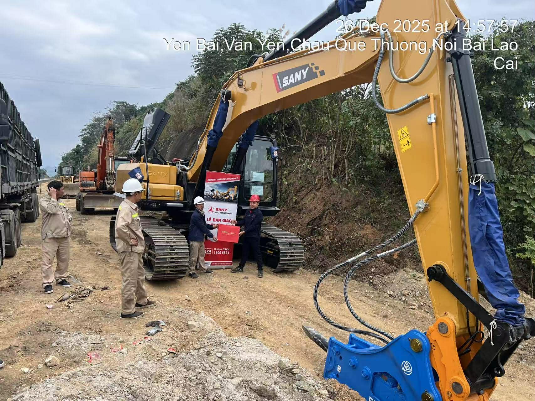 Các bộ phận thiết yếu của búa phá đá máy xúc và chức năng của chúng