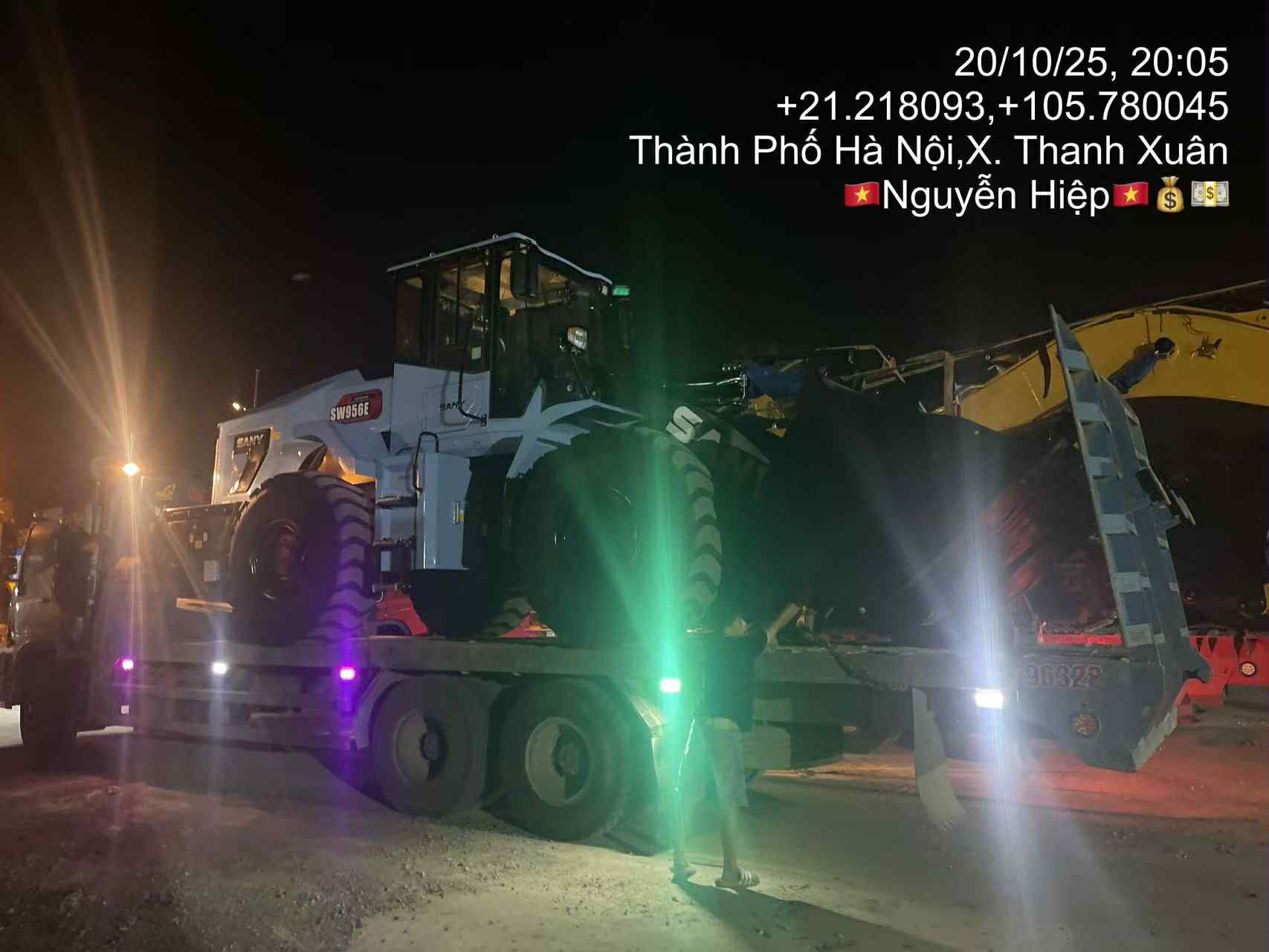 xúc lật điện sany