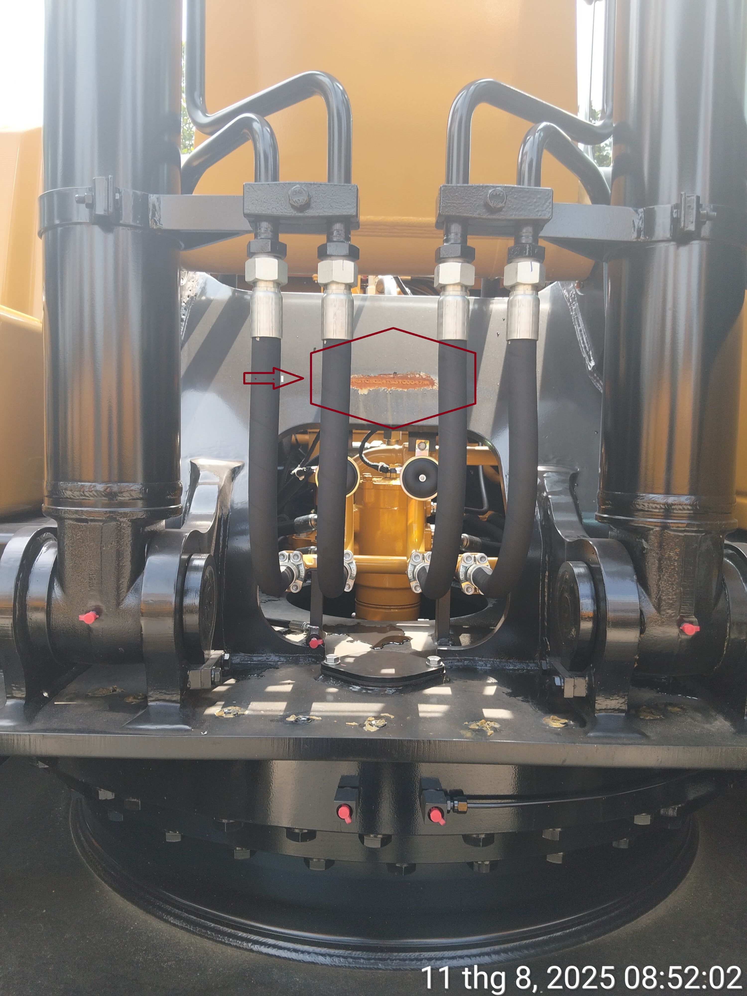 vị trí số khung máy xúc sany