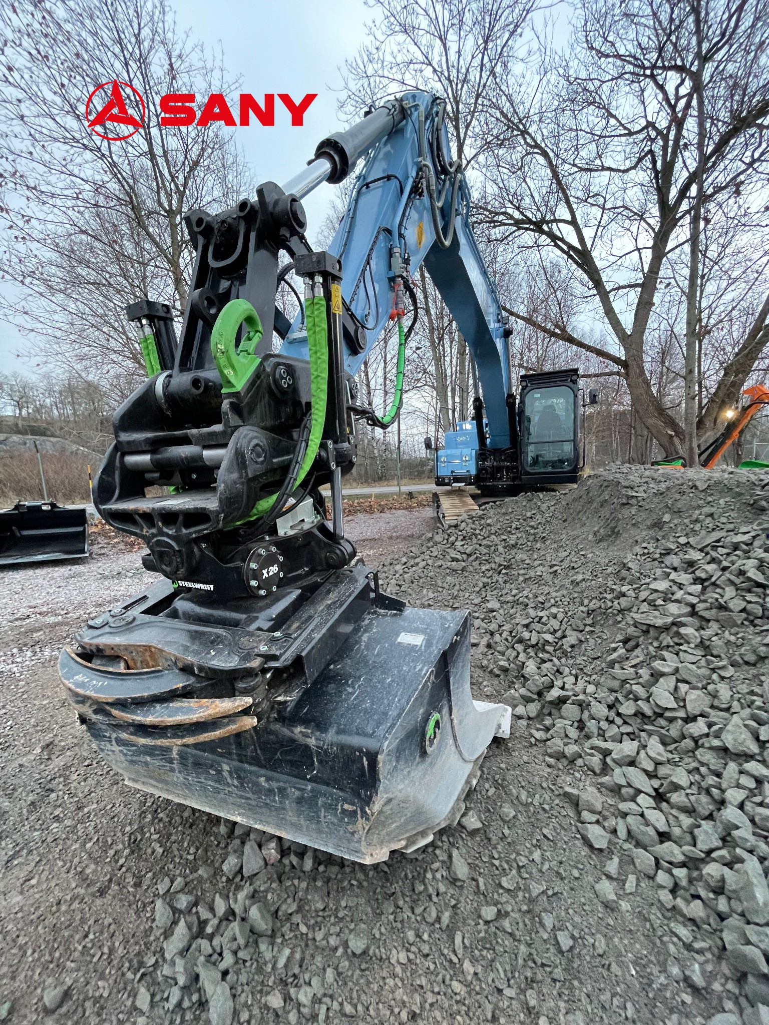 máy xúc điện sy215e