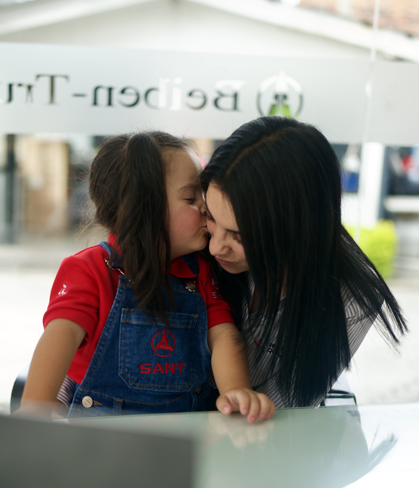 11.5.2025 Ngày lễ Ngày của Mẹ Mothers Day - SANYglobal