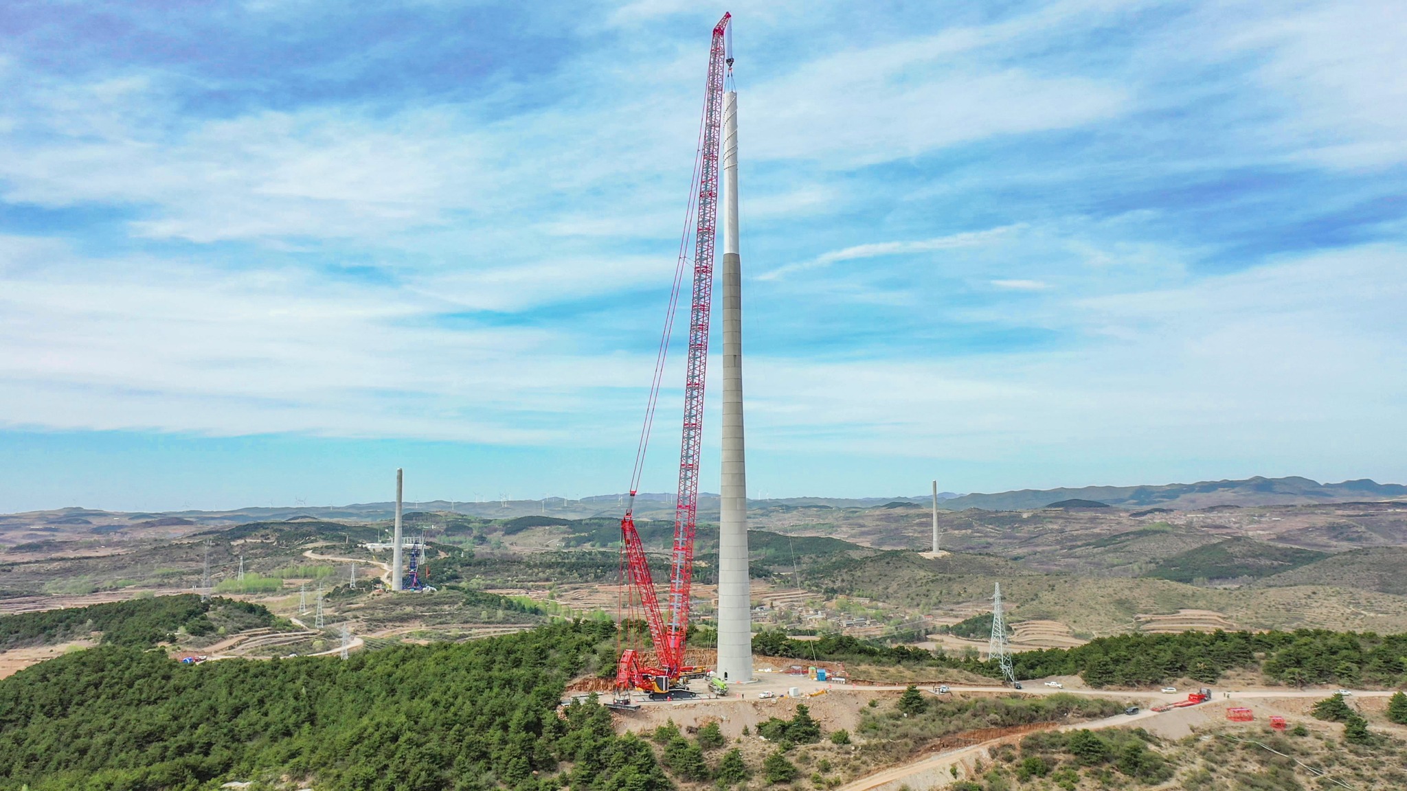 Đột phá mới từ SANY Heavy Energy : hoàn thành tự chế tạo, tự lắp đặt, đưa vào vận hành tua bin gió cao 186m