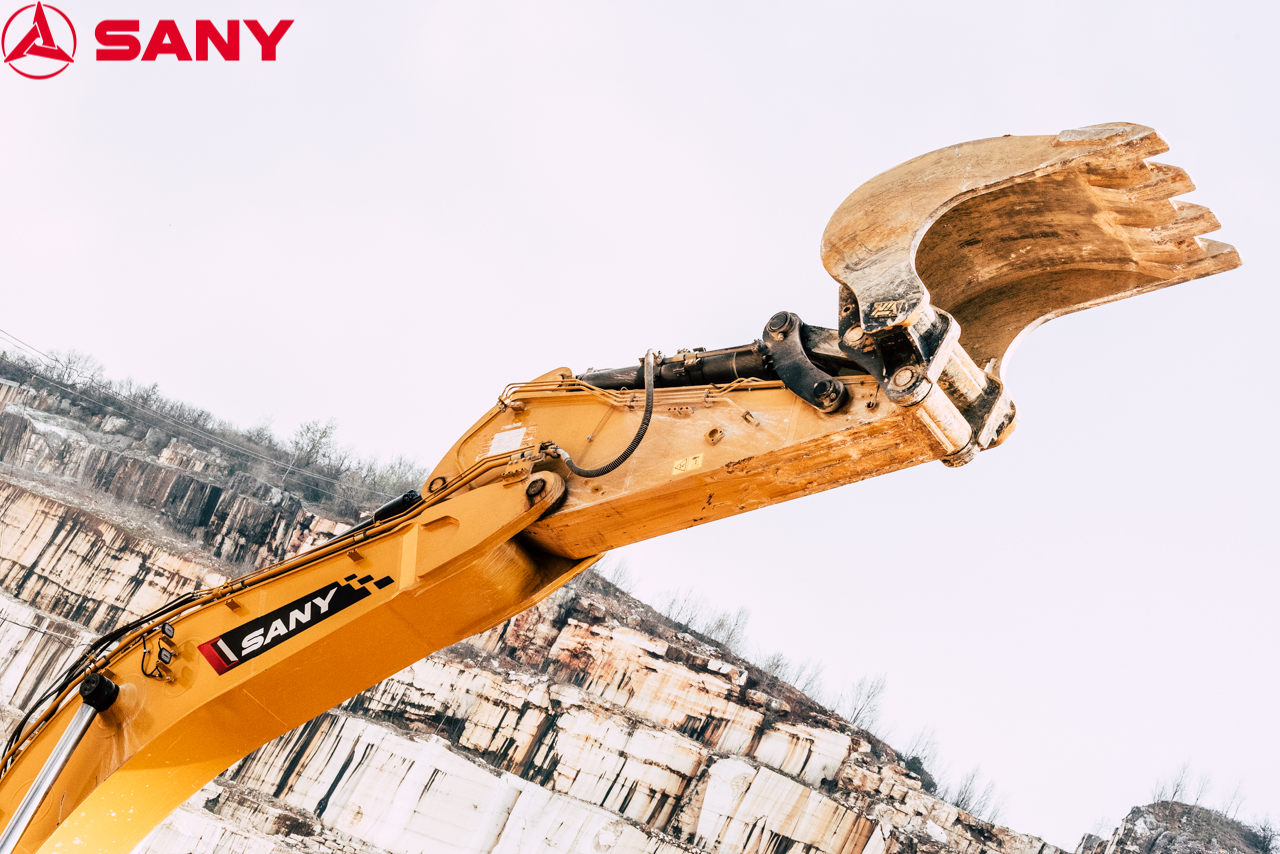 máy xúc sany