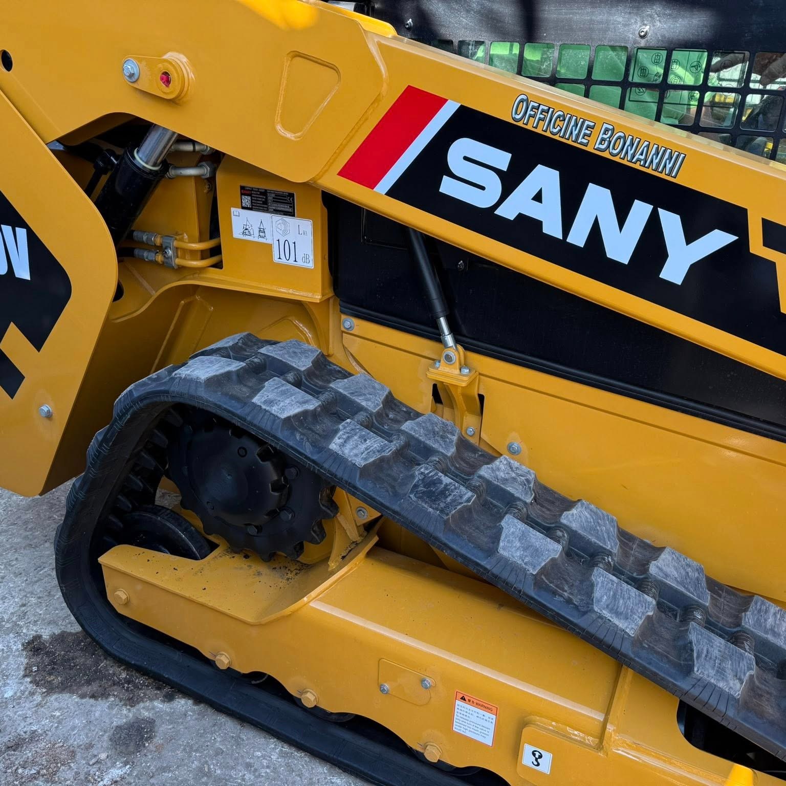SANY skid-steer loader ST230V