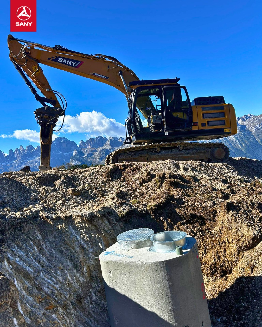 máy xúc sany