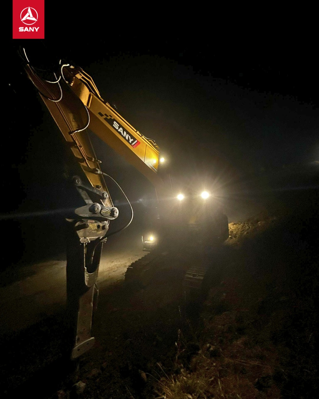 máy xúc sany