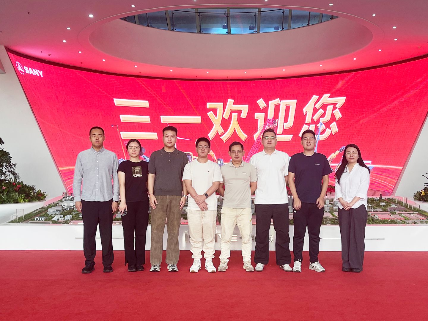 Tham quan Nhà máy để trải nghiệm Chuyến tham quan Độc quyền SANY R.E.