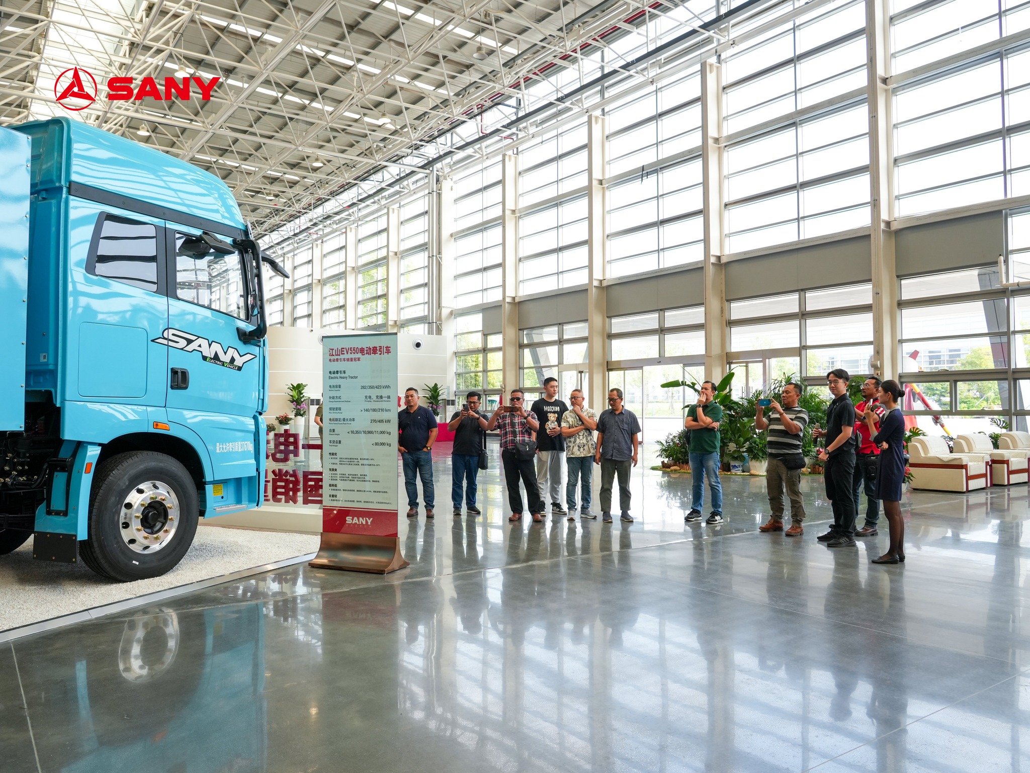 👏 Nhà thầu Khai khoáng Hàng đầu Indonesia PT. HILLCONJAYA SAKTI đến thăm Khu Công nghiệp Xe tải Thông minh SANY