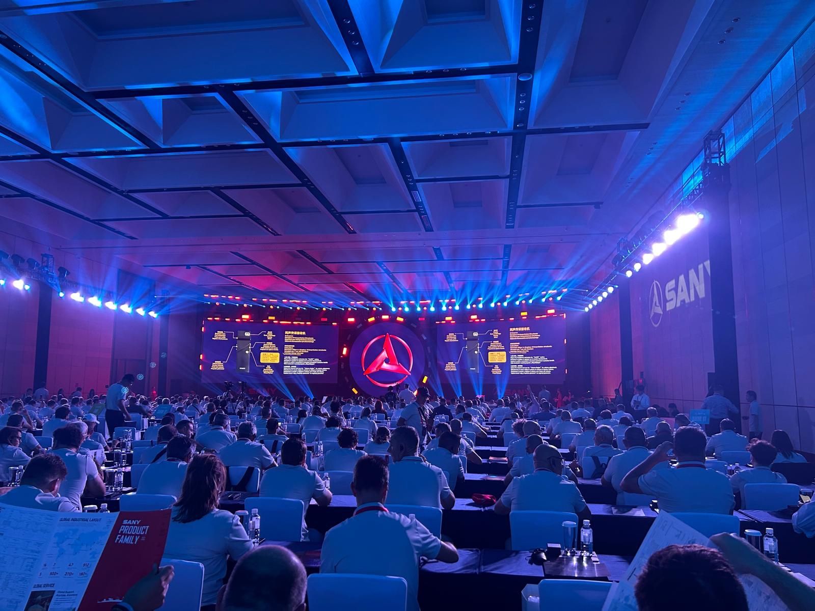 họp giới thiệu