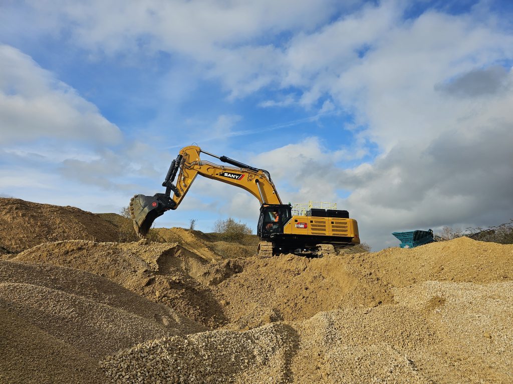 máy xúc sany