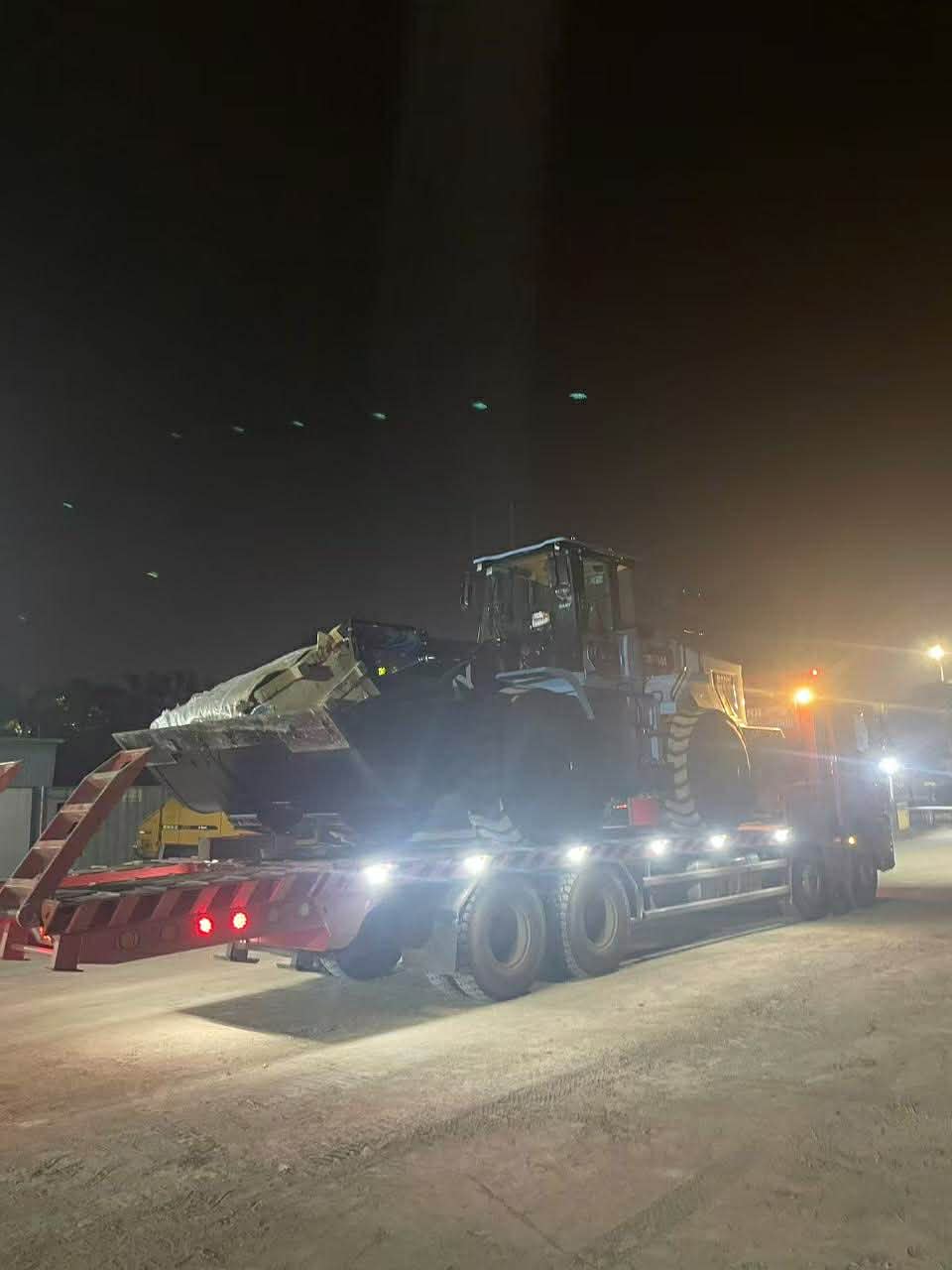 xúc lật điện sany