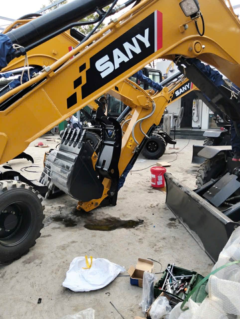 máy xúc sany