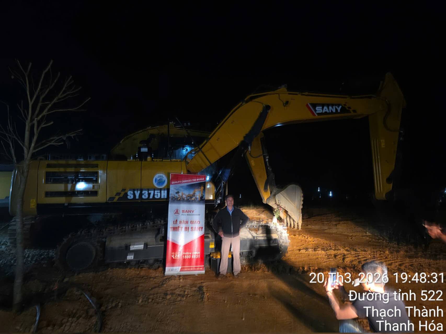 máy xúc sany