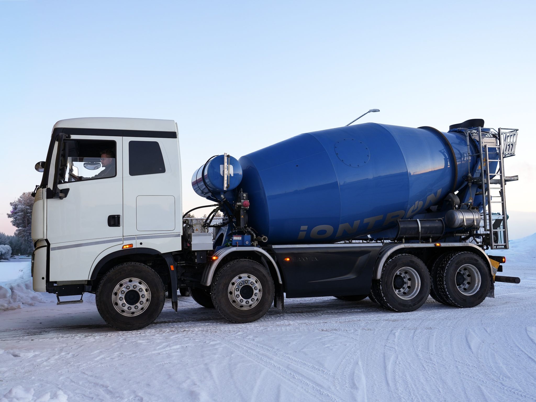 Demo day xe trộn bê tông điện Putzmeister iONTRON eMixer tại Thụy Điển