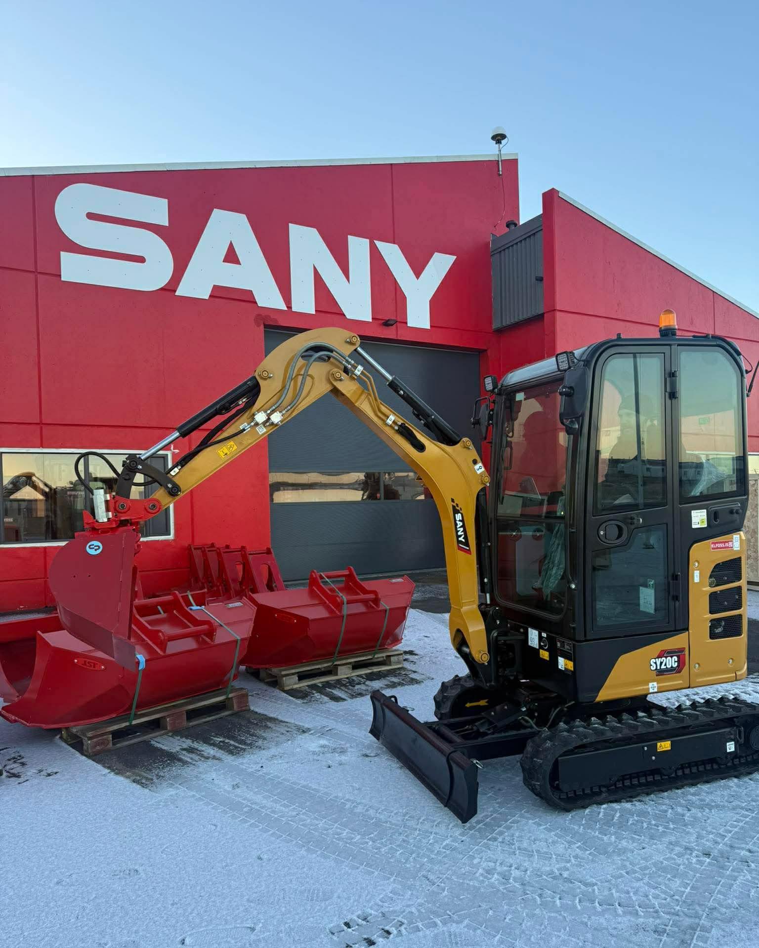 máy xúc sany