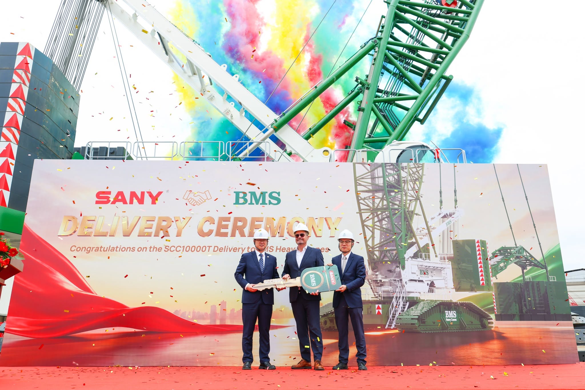 Chúng tôi vừa bàn giao SANY SCC10000T cho BMS Heavy Cranes