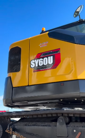 SANY Canada : Bàn giao mẫu mới máy xúc SANY SY60U