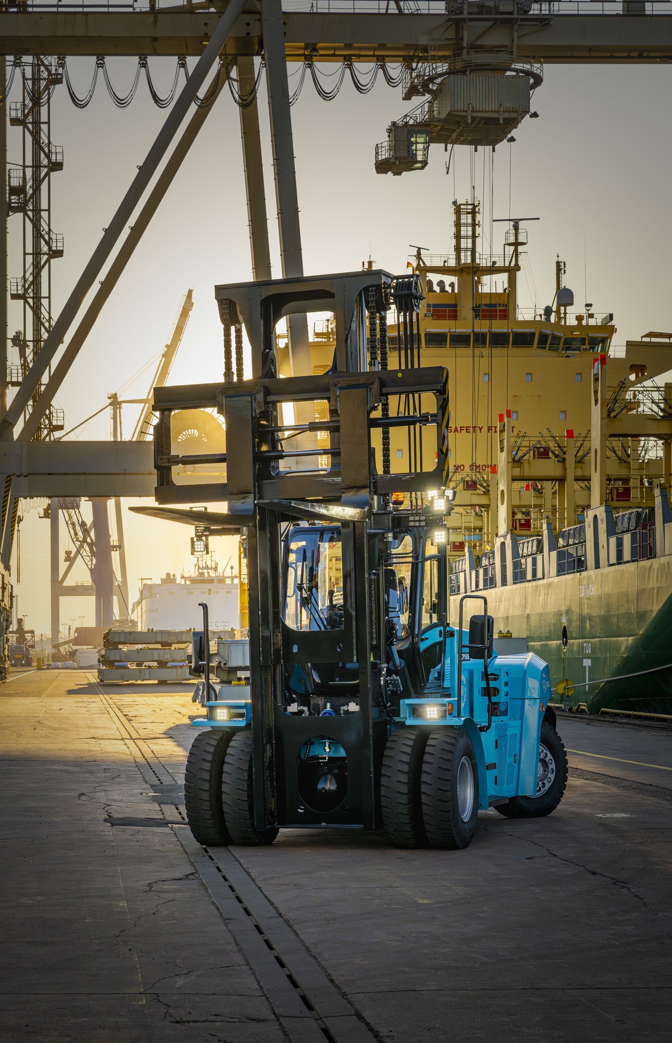 Thiết bị cảng SANY tại cảng Hamburg Đức