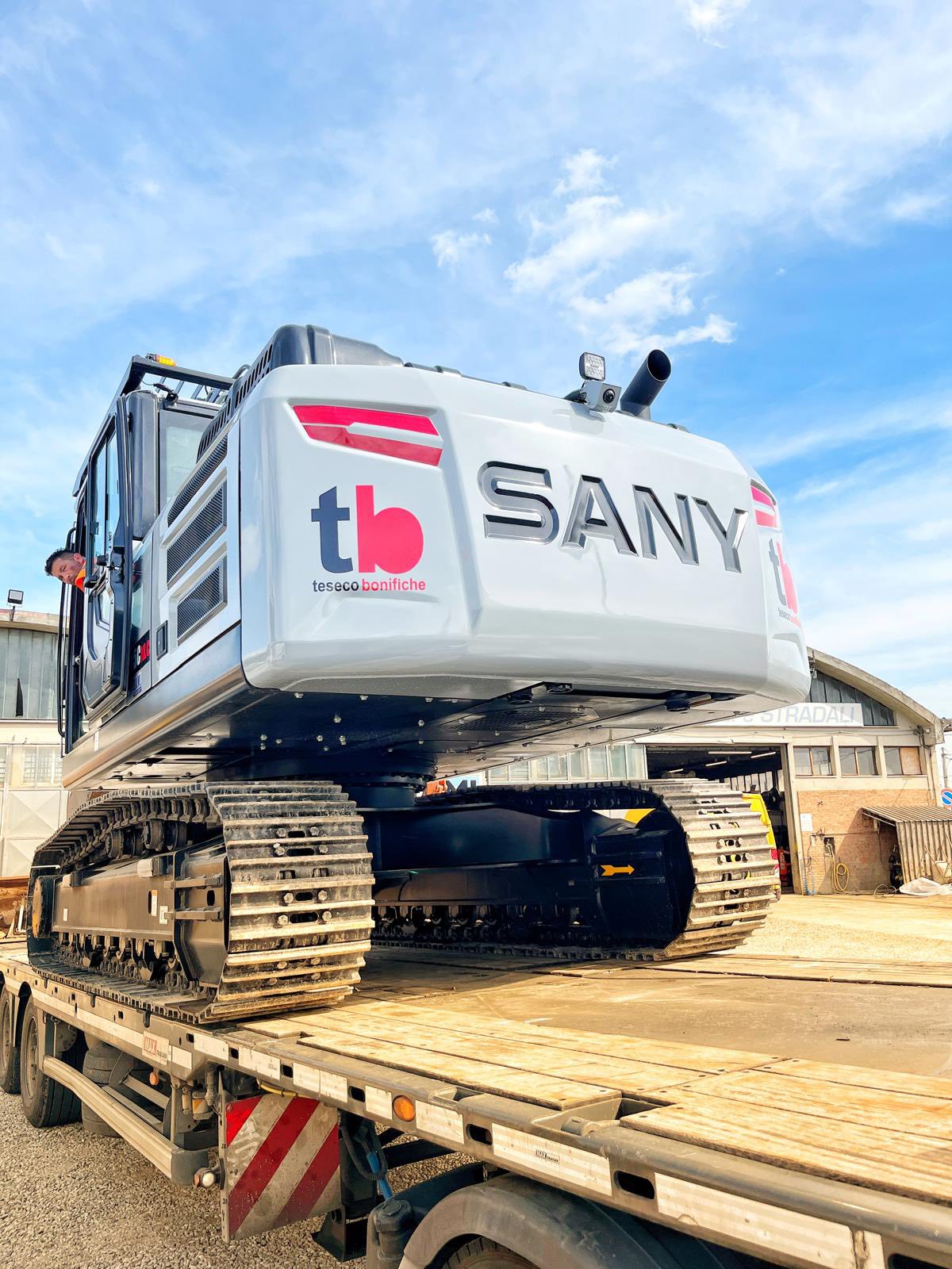 máy xúc sany