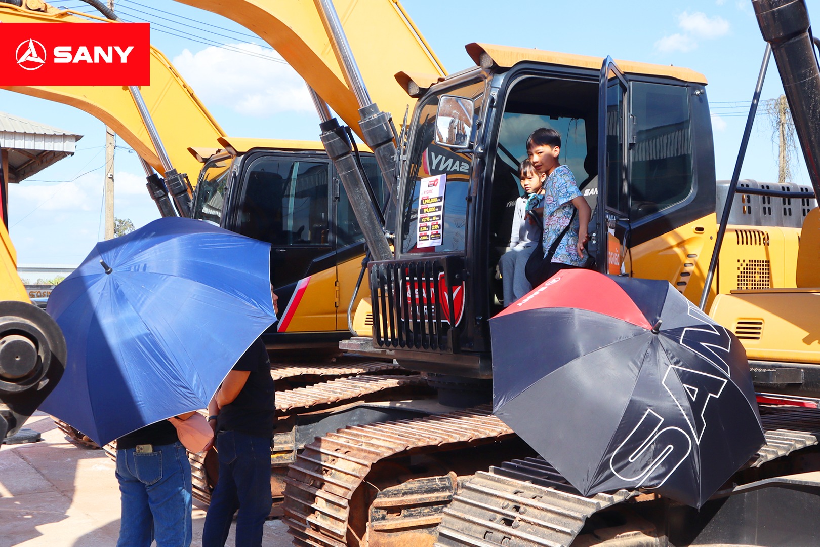 máy xúc sany