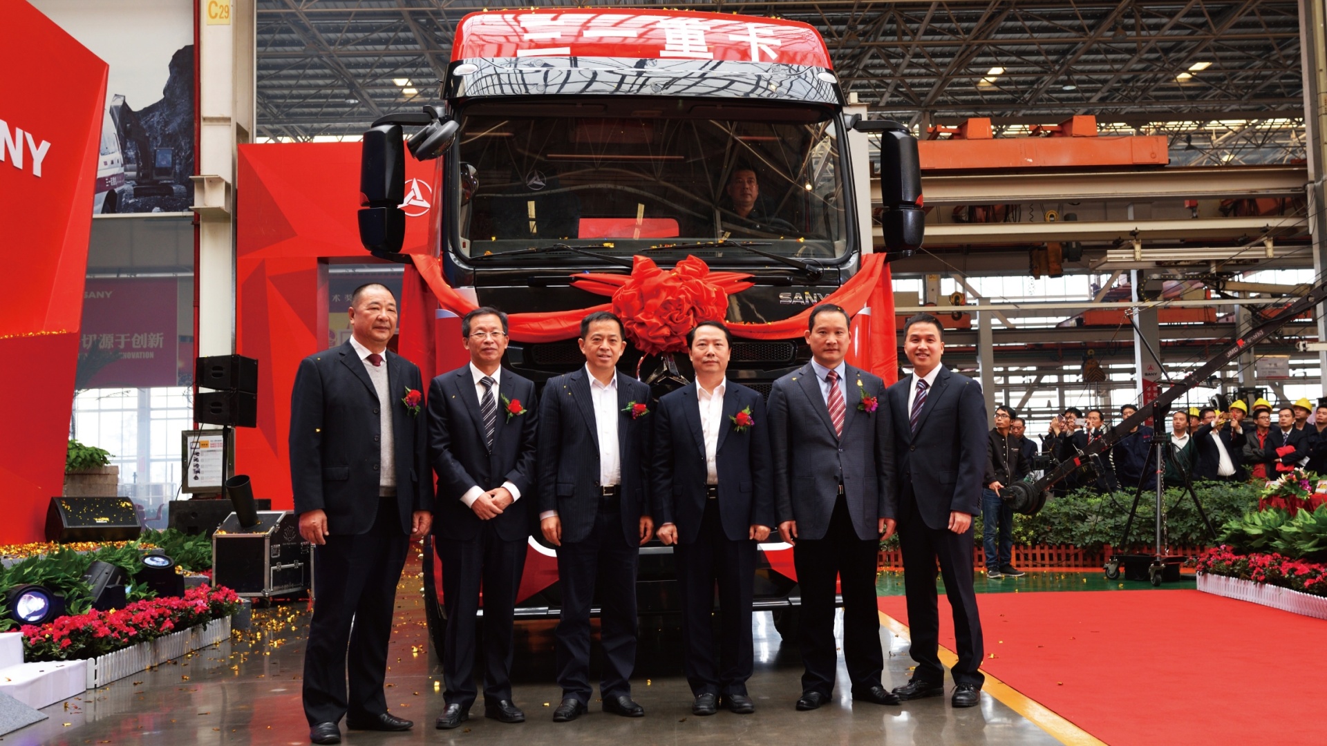 SANY TRUCK Kỷ Niệm 8 Năm: Từ Startup 5 Người Đến “Ông Lớn” Xe Tải Điện Tỷ Đô