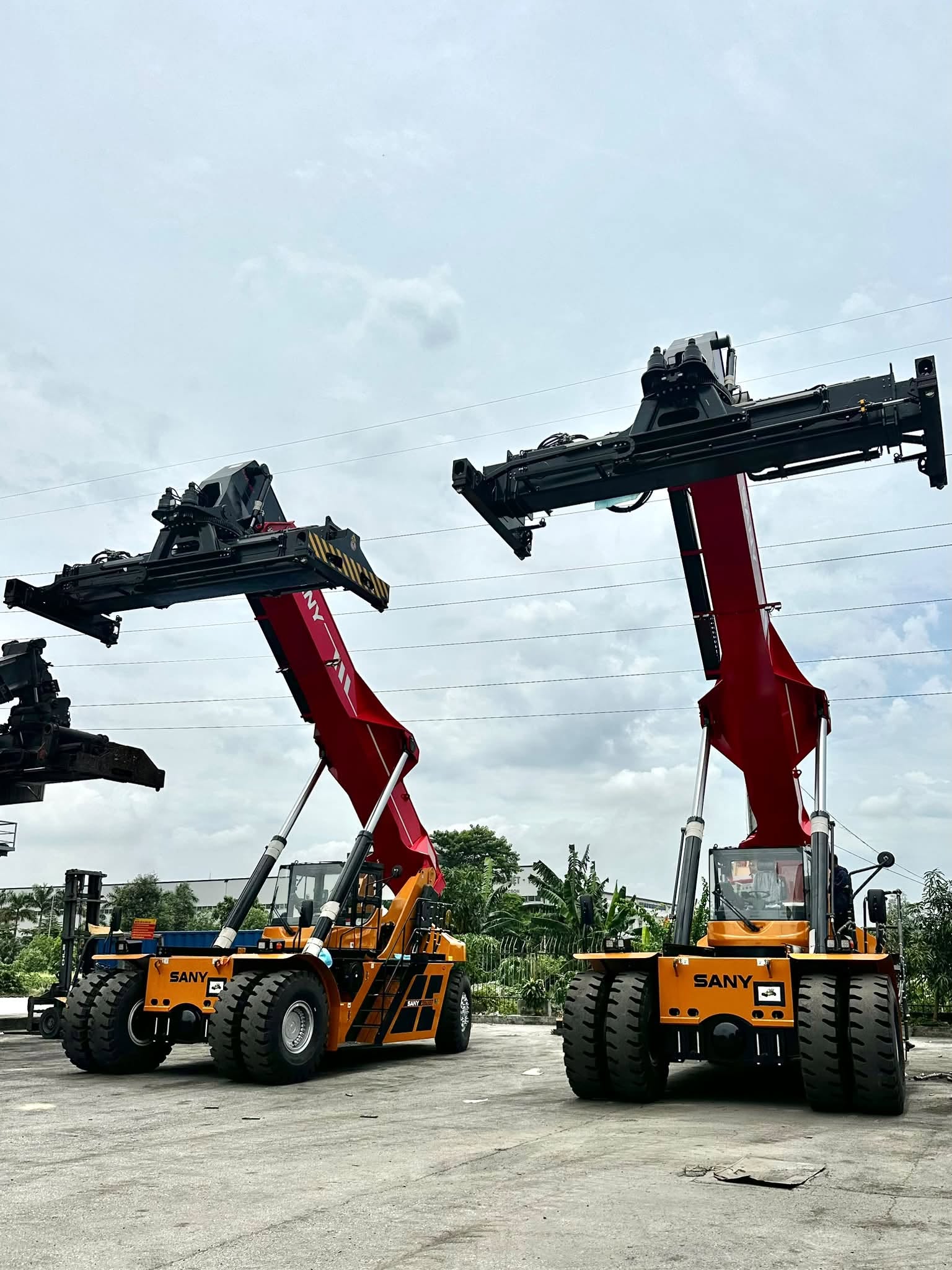 reach stacker