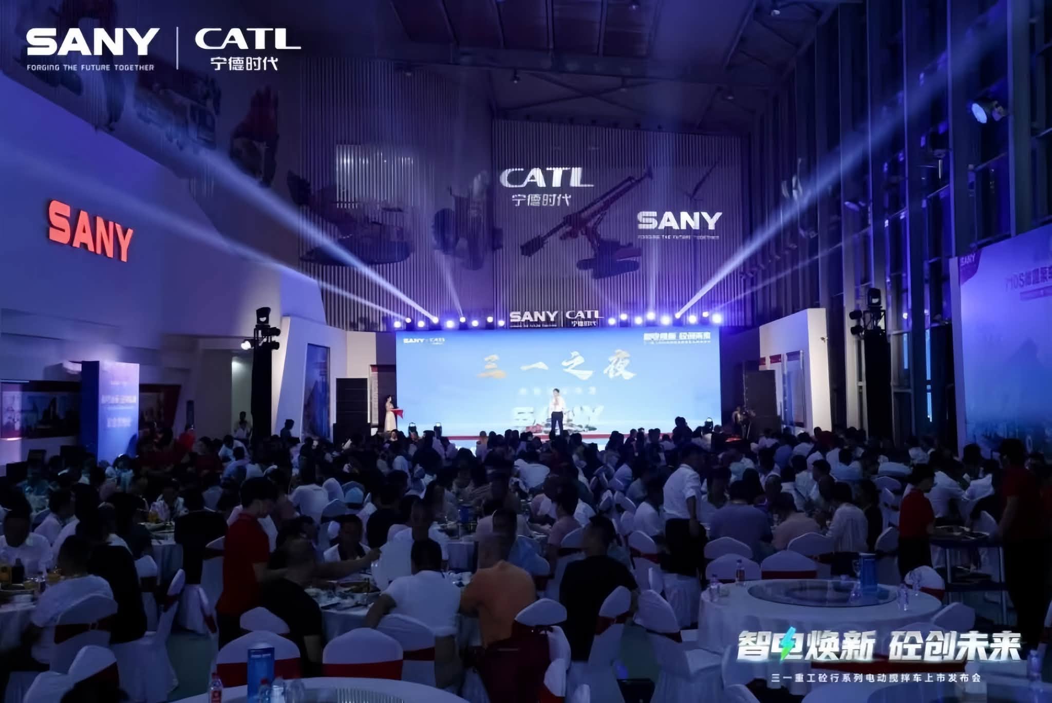 SANY ra mắt xe trộn bê tông thuần điện 409 tại Quảng Châu