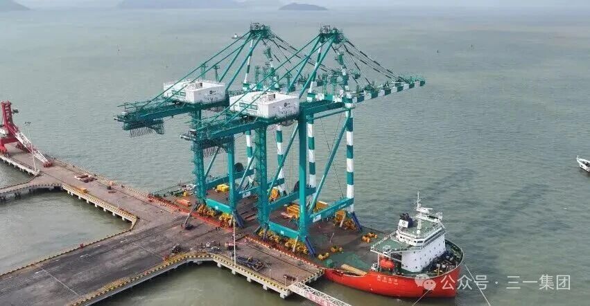 SANY Marine và cảng PTP ký kết 4 cẩu bờ siêu Panamax